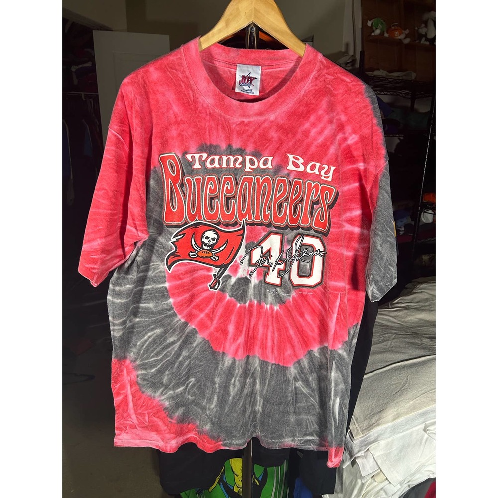 Vintage bucs mike alstott tee